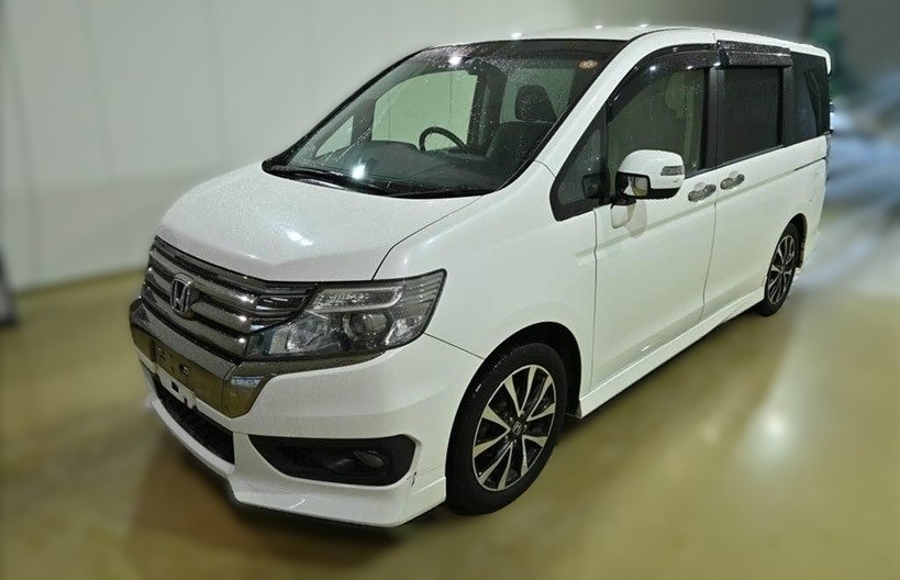 Хонда Stepwgn после замены пружин в автотехцентре