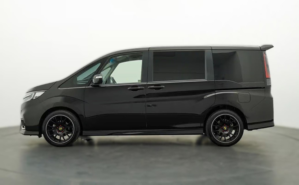 Хонда Stepwgn после замены рычага в автотехцентре