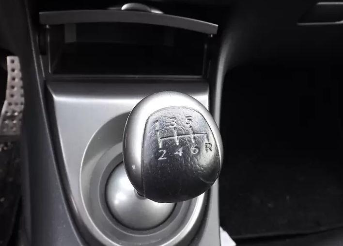 ручка переключения на МКПП