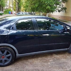 черный Цивик 5д