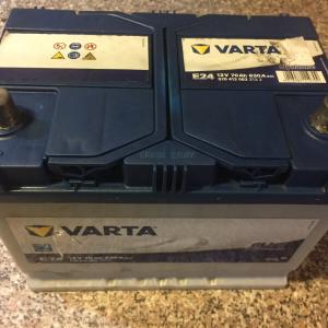новый аккумулятор Варта