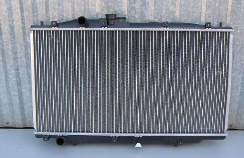 радиатор охлаждения двигателя