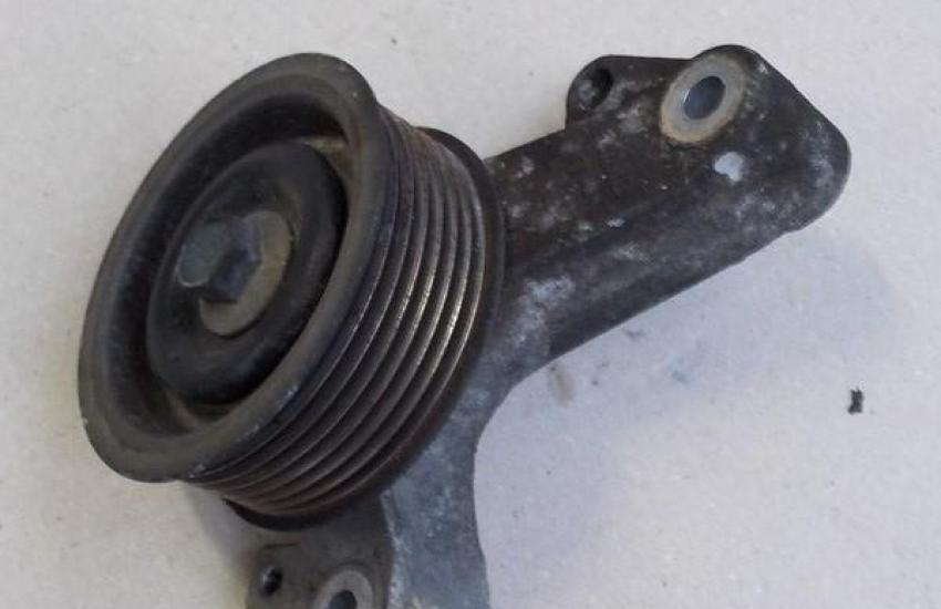 ролик ремня ГРМ