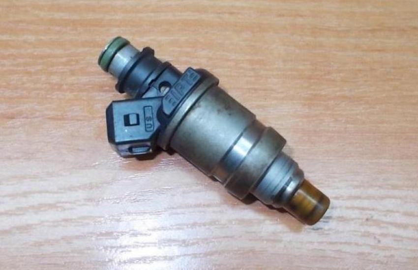 топливная форсунка