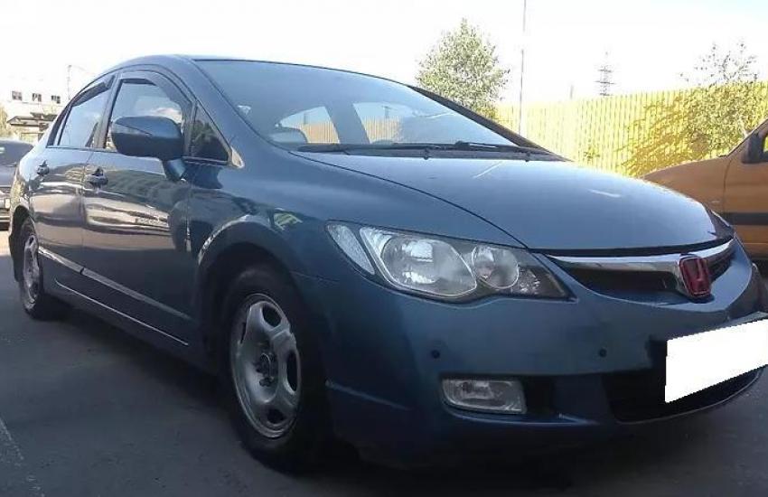 Цивик спереди