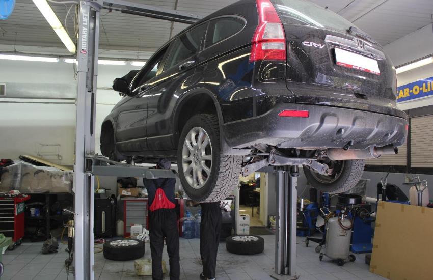 Хонда ЦРВ на подъемнкие