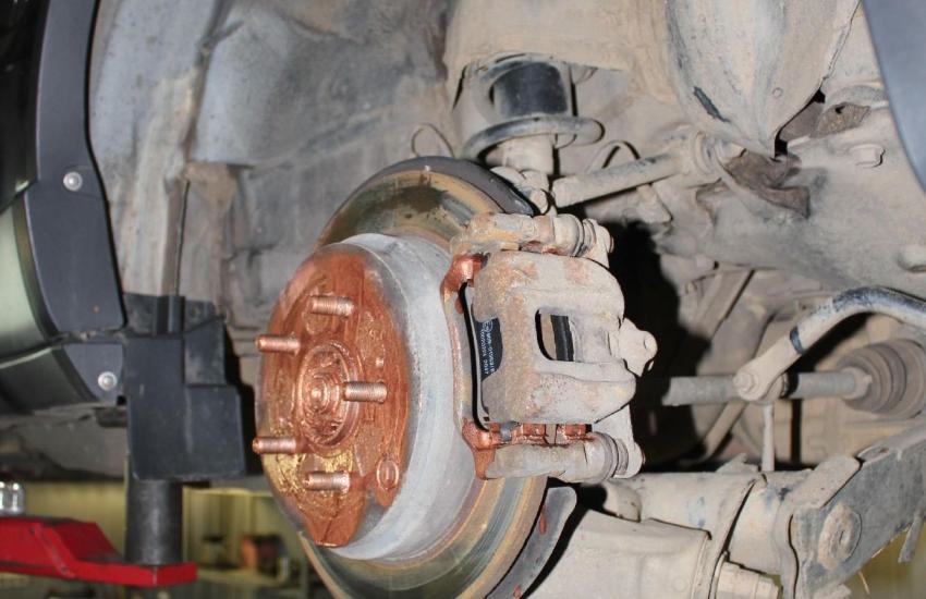 тормозной диск с суппортом