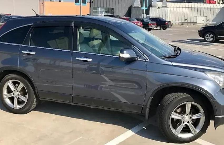 СРВ на улице сбоку