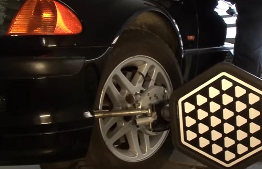 хонда на стенде сход развала