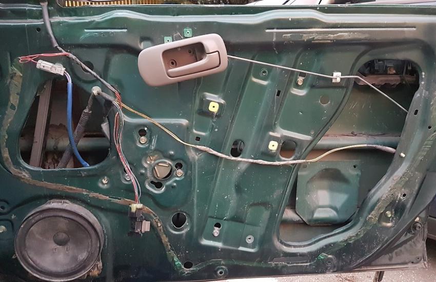 Ремонт стеклоподъемника Хонда