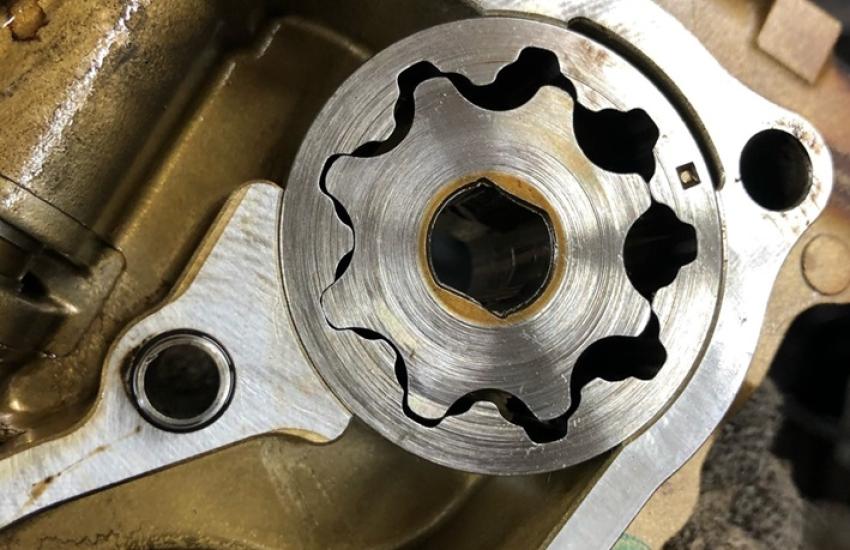 Изношенный маслонасос Хонда