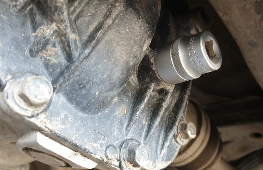 Замена масла в раздатке Хонда