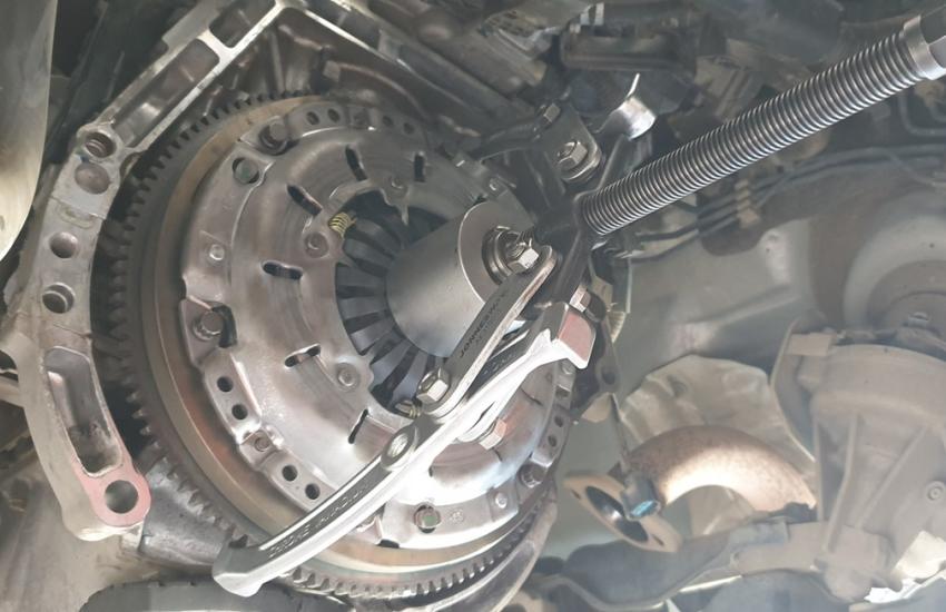 Замена сцепления робота Хонда