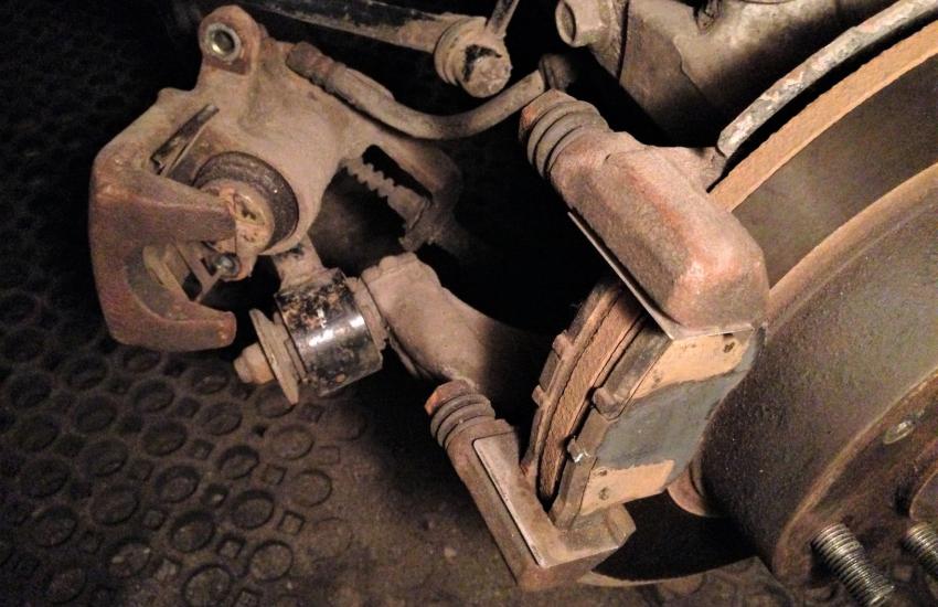 замена задних колодок