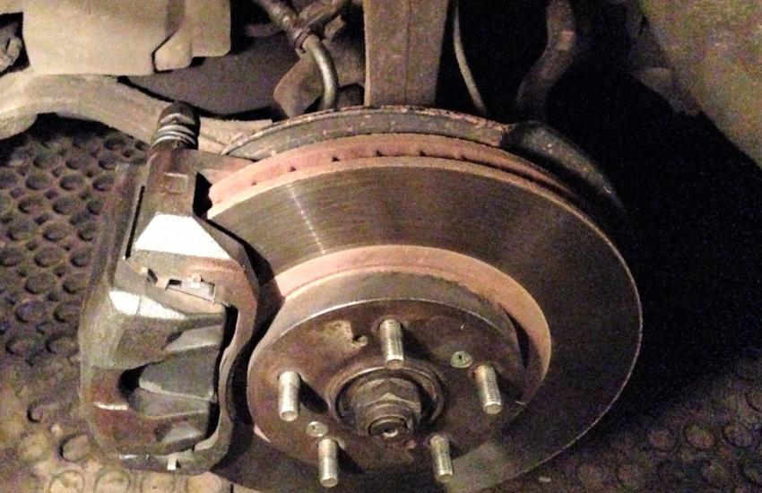 замена задних колодок Хонда