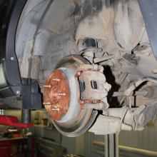 тормозной диск с суппортом