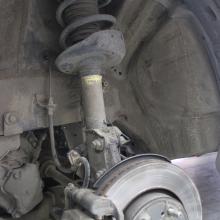 Стойка амортизатора