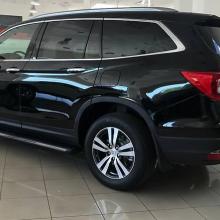 черная Хонда Пилот