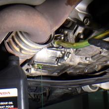 Замена масла в переднем редукторе Хонда