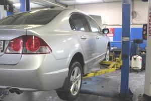 Цивик на подъемнике