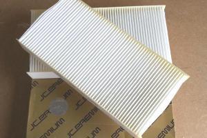 салонный фильтр на коробке