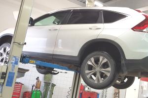 хонда срв на подъемнике