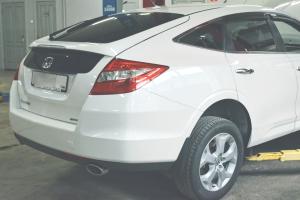 Хонда Кросстур на подъемнике