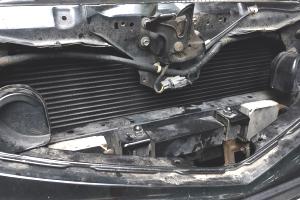 Замена радиатора кондиционера Хонда Аккорд