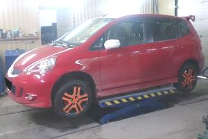 Хонда Джаз в техническом центре