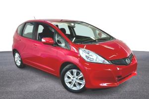 Хонда Джаз в автотехцентре после ремонта суппорта