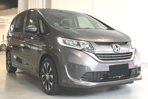 Хонда Фрид после замены тормозных колодок в автотехцентре