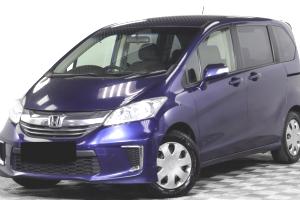 Хонда Фрид после заправки кондиционера в автотехцентре