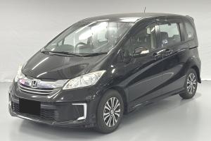 Хонда Фрид после замены шаровых опор в автотехцентре