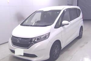 Хонда Фрид после замены заднего сальника коленвала в автотехцентре