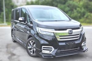 Хонда Stepwgn после замены тормозных дисков в автотехцентре